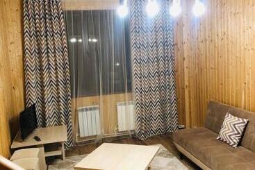 هتل Cottage Chalet And Tours