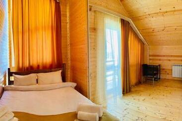 هتل Cottage Chalet And Tours