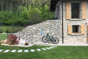 هتل Dimora Natura Riserva Naturale Valle Di Bondo