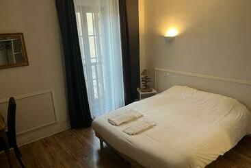 فندق Hôtel Du Château   Beynac Et Cazenac