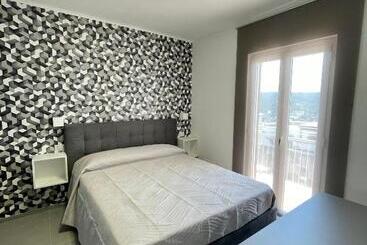 Matthew’s Home B&b