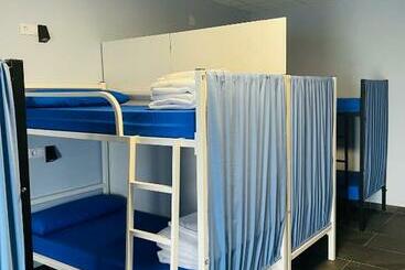 Hostel & Rooms O Albergue Da Meiga