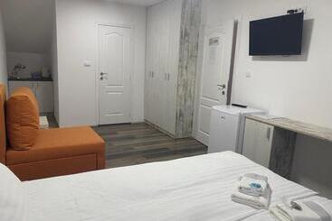 Omis Rooms