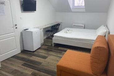 Omis Rooms