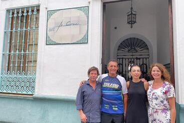 پانسیون Hostal La Cruz 1872