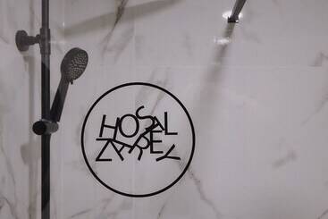 پانسیون Zarey Hostel