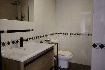پانسیون Zarey Hostel