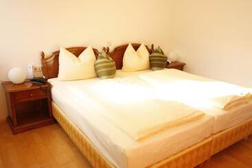 Gutshof Hotel Waldknechtshof - Baiersbronn