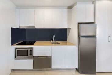 هتل Adina Serviced Apartments Canberra, Dickson