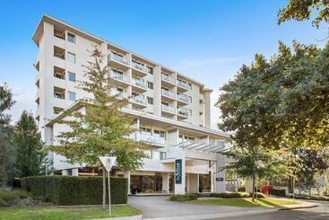 هتل Adina Serviced Apartments Canberra, Dickson