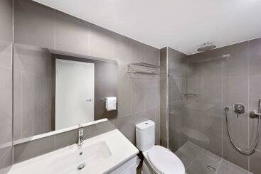 هتل Adina Serviced Apartments Canberra, Dickson