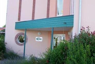 Brit Hotel Du Perche