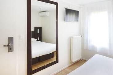 Brit Hotel Essentiel Reims Taissy