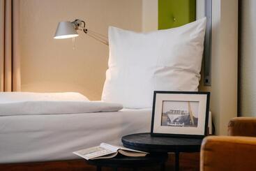 هتل Global Inn