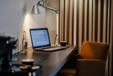 هتل Global Inn