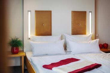 هتل Global Inn