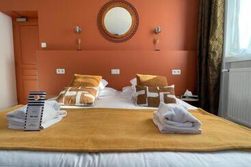 هتل Hôtel Jules