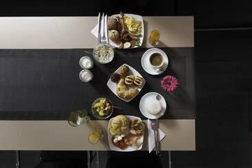 Pearl Design Hotel   Frankfurt City