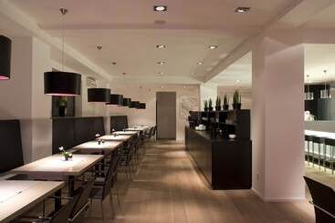 Pearl Design Hotel   Frankfurt City