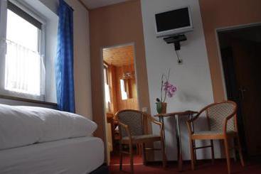 هتل Pension Domblick