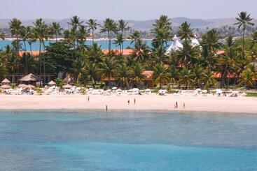 ホテル Serrambi Resort
