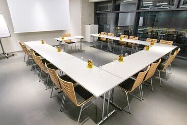 V8 Hotel Classic Motorworld Region Stuttgart