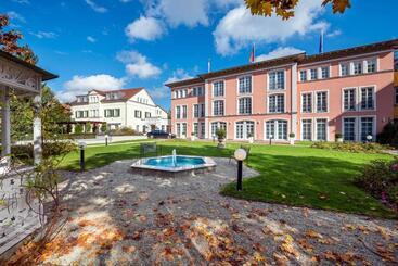 هتل Villa Geyerswörth