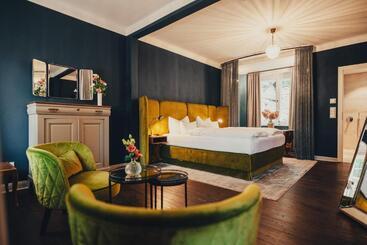 هتل Villa Sorgenfrei & Restaurant Atelier Sanssouci