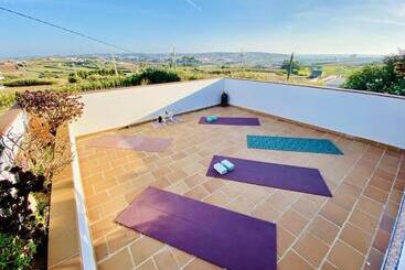 تختخواب و صبحانه Da Silva Surfcamp  3 Bettzimmer Mit Frühstück