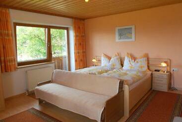 住宿加早餐  Haus Schweigl