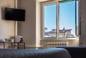 تختخواب و صبحانه Travelershome Ciampino Rooms