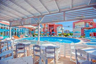 هتل Arapya Resort