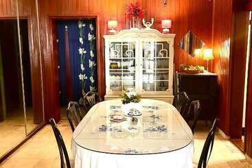 پانسیون Guest House Vila Eli