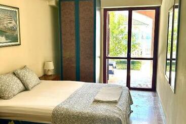 پانسیون Guest House Vila Eli