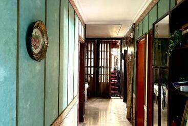 پانسیون Guest House Vila Eli