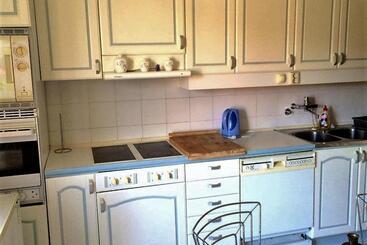 پانسیون Guest House Vila Eli