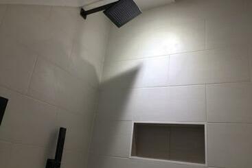 پانسیون Private Double Room With New Ensuite Shower Room