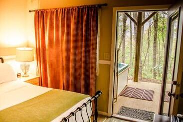 استراحتگاه Asheville Cabins Of Willow Winds