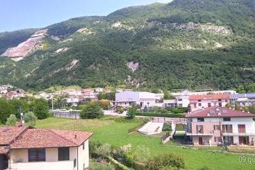 هاستل Cornizzolo Bed Breakfast