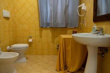 تختخواب و صبحانه Palazzo Del Miglio