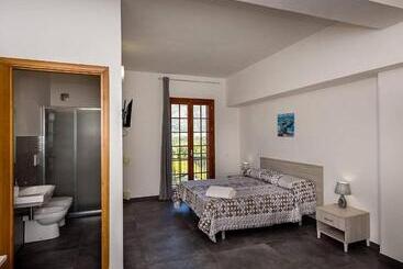 تختخواب و صبحانه Villa Michelangelo