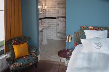 تختخواب و صبحانه Villa Servais