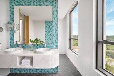 هتل Holiday Inn Resort Ho Tram Beach, An Ihg