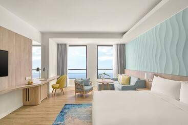 هتل Holiday Inn Resort Ho Tram Beach, An Ihg
