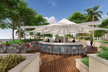 هتل Holiday Inn Resort Ho Tram Beach, An Ihg