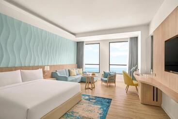 هتل Holiday Inn Resort Ho Tram Beach, An Ihg