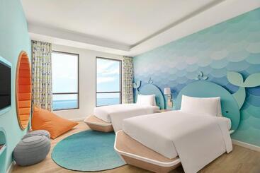 هتل Holiday Inn Resort Ho Tram Beach, An Ihg