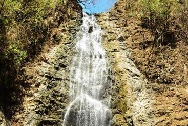 هتل La Cascada
