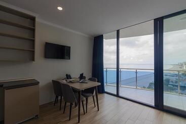 هتل Panorama Kvariati Vip