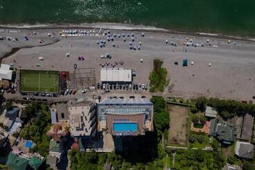 هتل Panorama Kvariati Vip